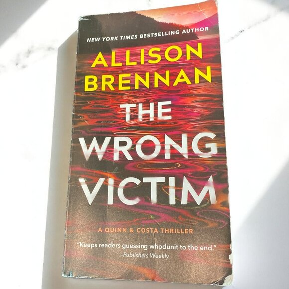 The Wrong Victim by Allison Brennan - Picture 2 of 3